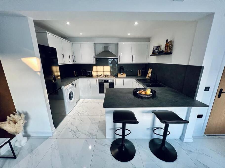 Ferienwohnung 2 Bed Harbourside Penthouse With Hot Tub & Stunning Roof Terrace Weymouth Exterior foto